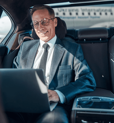 Corporate travel limo service in New York by Mehar Limo