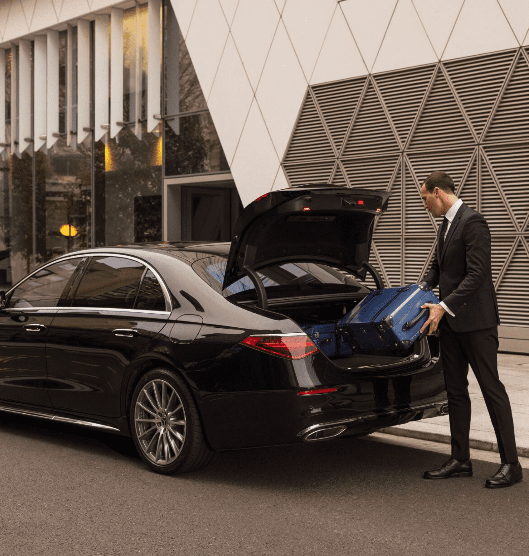 Group transportation service in New York by Mehar Limo